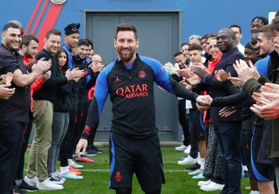 Así recibieron a Messi en el PSG (Video)